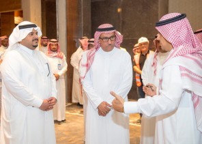 أمير منطقة الرياض بالنيابة يتفقد أوقاف جامعة الملك سعود