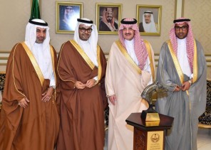 الأمير سعود بن نايف يكّرم اللجنة المنظمة والرعاة الداعمين لمهرجان الخيل العربية الأصيلة