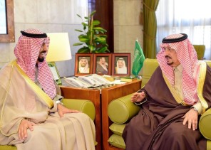 أمير الرياض يستقبل سفير دولة الكويت لدى المملكة