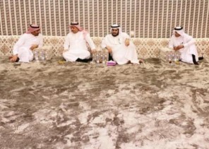 مدير عام فرع وزاره العمل والتنمية الاجتماعية بالقصيم يزور مدير التأهيل الشامل للإطمئنان على صحته