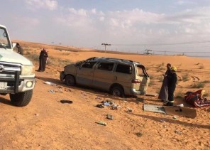 انقلاب حافلة على طريق حائل « جبة »