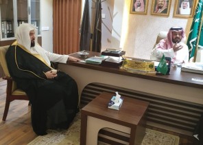 محافظ الداير يستقبل إمام الحرم المكي الدوسري