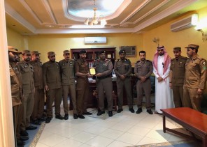 مدير شرطة رابغ يقوم بزيارة الى شعبة الأسلحة وإبطال المتفجرات