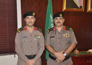 مدير مرور جدة يقلد ” الحارثي ” رتبته الجديدة