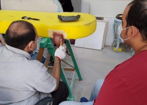 أبناء مركز جدة للتوحد يقدمون لمسات ابداعية في إعادة تأهيل الأثاث
