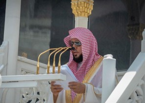 خطيب المسجد الحرام: ابتهجوا بشهر رمضان وباركوا لبعضكم بقدومه