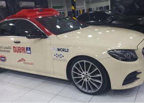 شاهد.. دبي تشغّل أول مركبة أجرة ذاتية القيادة.. هذه مميزاتها