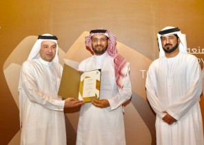 “تكريم “القرني” في جائزة محمد بن راشد آل مكتوم للإبداع الرياضي