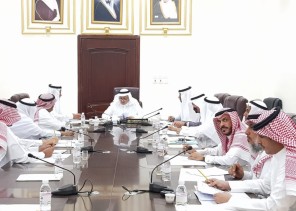 محافظ خليص يترأس اجتماع مجلس مشايخ المحافظة