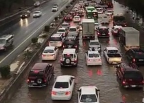 الدفاع المدني يحذر أهالي “المدينة” من سيول منقولة بعدة أودية