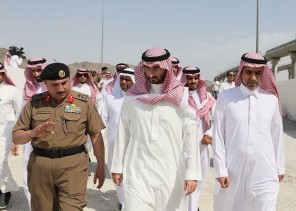 صور.. نائب أمير مكة يتفقد شركات وخدمات ومحطات نقل الحجيج من وإلى المشاعر المقدسة