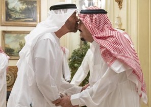 محمد بن زايد ينشر صوراً من لقائه بخادم الحرمين وولي العهد في الرياض