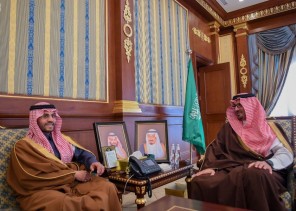 نائب أمير المدينة المنورة يستقبل نائب أمير حائل