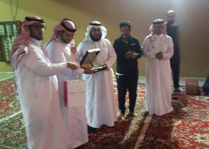 منسوبي مركز إسعاف شمال جدة يكرمون الدكتور ” الزهراني “