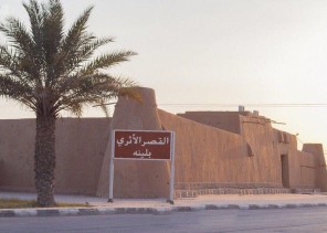 شاهد.. قصر الملك عبدالعزيز بـ”لينة”.. تاريخ عمره 85 عاماً