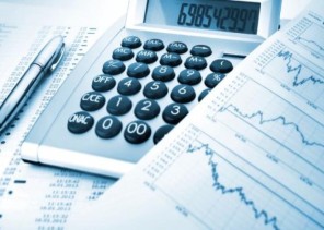 أمر سامٍ يلزم الجهات الحكومية بعدم التعاقد مع مكاتب الاستشارات الأجنبية إلا في أضيق الحدود