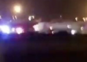 إخلاء ركاب طائرة هندية بمدرج مطار الرياض قبيل اقلاعها (فيديو)