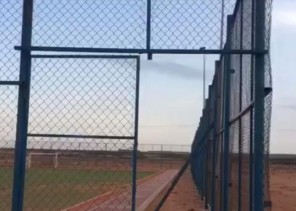 أهالي قرية ضروة الشويمس يشتكون عدم إنارة ملعب كرة القدم الخاص بالقرية