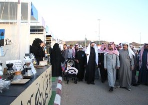 نائب أمير حائل يقف على مشاريع وخدمات منتزه السمراء السياحي