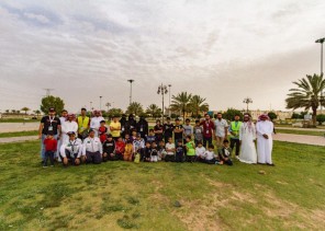 حملة تنظيف مصاحبة لأسبوع البيئة بتبوك.. تشهد تفاعل الأهالي معها