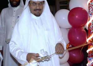 الزايدي يدشن خيمة (إحسان) الرمضانية ويكرم مركز التنمية بمكة