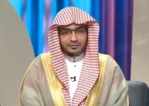 الشيخ صالح المغامسي يتحدث عن عدم لبسه “العقال”