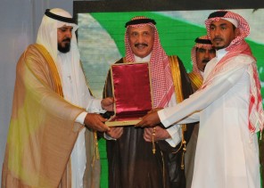 الفنان التشكيلي الأستاذ الحسين صيام في حوار صحفي