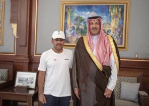 أمير منطقة المدينة المنورة يستقبل الرحالة السعودي “محمدالبارقي”