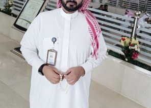 الأستاذ ” محمد الريثي ” يحصل على الماجستير بامتياز مع مرتبة الشرف الأولى