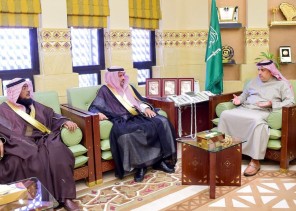 وكيل إمارة الرياض يستقبل مدير المجاهدين بالمنطقة