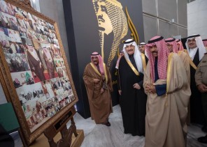 ولي عهد دولة الكويت يفتتح معرض “الفهد.. روح القيادة”