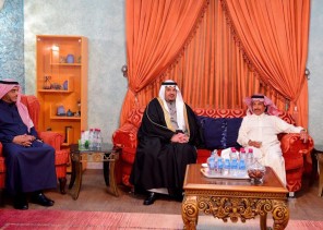 نائب أمير الرياض يقدم العزاء والمواساة في وفاة الأميرة جواهر بنت فهد آل مشاري – رحمها الله