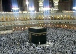 مصادر”رفع الإيقاف عن 6 مؤذنين بالمسجد الحرام!