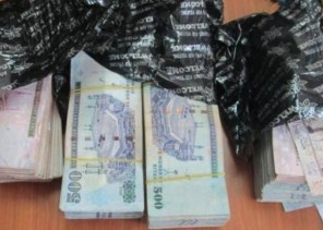 إحالة قضية “سرقة نصف مليون ريال” من حساب “مسن العارضة” إلى النيابة.. تفاصيل