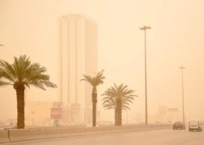 طقس الخميس.. عاصفة ترابية على عدة مناطق بالمملكة