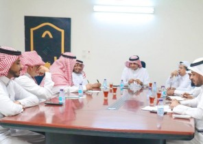 اجتماع لبحث مراحل العمل لتنظيم ملتقى التمكين الاجتماعي للأسر الضمانية في جازان