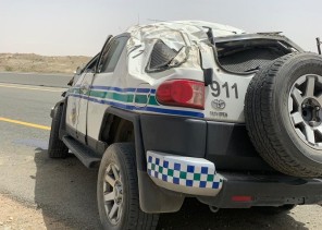 انقلاب مركبة تابعة لأمن الطرق جنوب الطائف ووفاة عريف