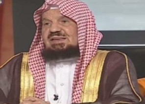 الشيخ المنيع: إمام المسجد هو المسؤول عن النداء بالصلاة في الرحال وقت نزول المطر