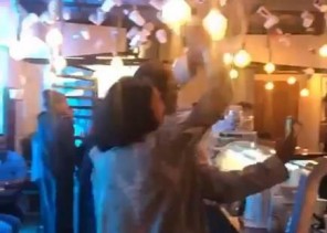 إغلاق مقهى شهير بـ”حمراء جدة” وإحالة صاحبته والعاملين به للنيابة بعد إقامته حفلاً صاخبًا