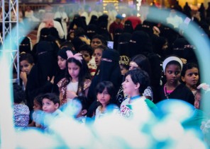 حضور لافت لفاعلية ( الحقاق ) في مهرجان ليالي رمضان بعنيزة