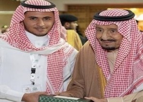 بالفيديو.. تعرف على الثمانية الذين كرمهم خادم الحرمين في احتفال حائل