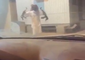 النائب العام يوجِّه بالقبض على شاب هدَّد بقتل مواطنين