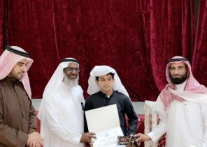 إدارة ثانوية الشيخ محمد بن عبدالوهاب بالحرس الوطني بالأحساء تكرم ٣٠ طالباً و ٦ معلمين