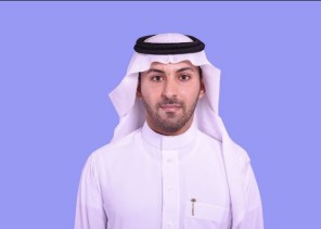 طبيب سعودي يخفف معاناة الملايين من مرضى العظام