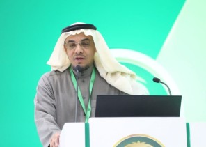 البيئة تلزم بائعي المبيدات الزراعية شهادة مزاولة مهنة