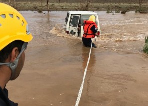 ثلاثة آلاف اتصال ومباشرة 60 بلاغا في أمطار غزيرة بالمدينة المنورة