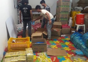 بالصور.. ضبط عمالة تُعبئ “المساويك” غير الصالحة في أكياس تحمل أسماء تجارية مضللة بمكة