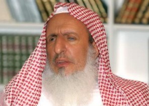 “المفتي” يدعو الحجاج إلى تجريد العبودية لله ويحذر من القيام بالتخريب أو نشر الفوضى