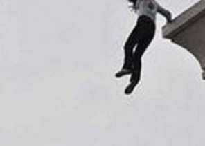 خادمة تلقى نفسها من الطابق الثالث في جدة.. وحينما حضر الهلال الأحمر لمباشرة الحالة كانت المفاجأة!