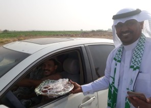 مدرسة الحرجة الابتدائية والمتوسطة تشارك في برنامج خدمة المجتمع للمجد والعليا 88